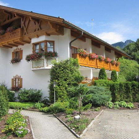 Hotel Alpspitz B&B グライナウ エクステリア 写真