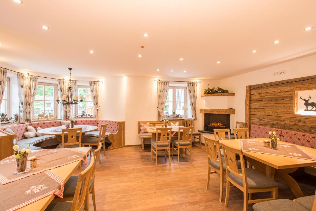 Hotel Alpspitz B&B グライナウ エクステリア 写真
