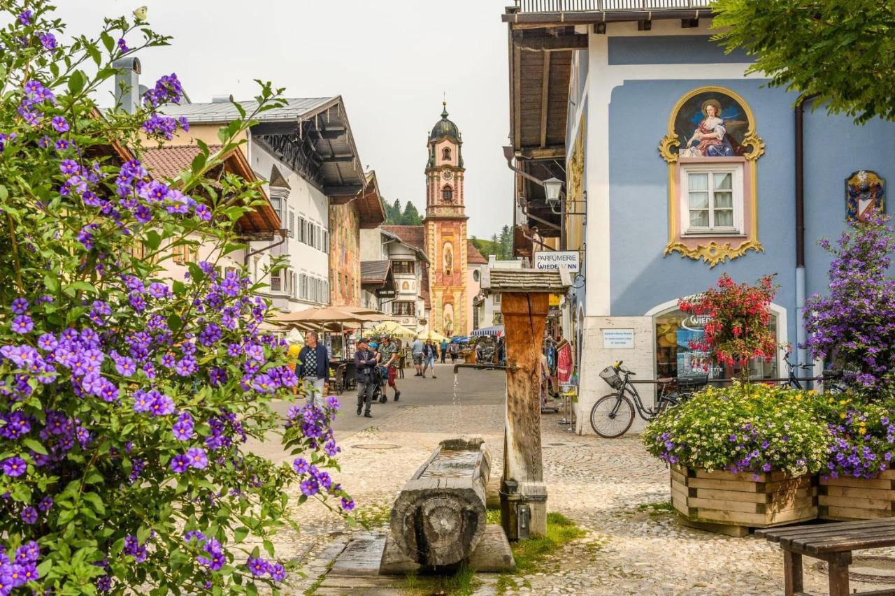 Hotel Alpspitz B&B グライナウ エクステリア 写真
